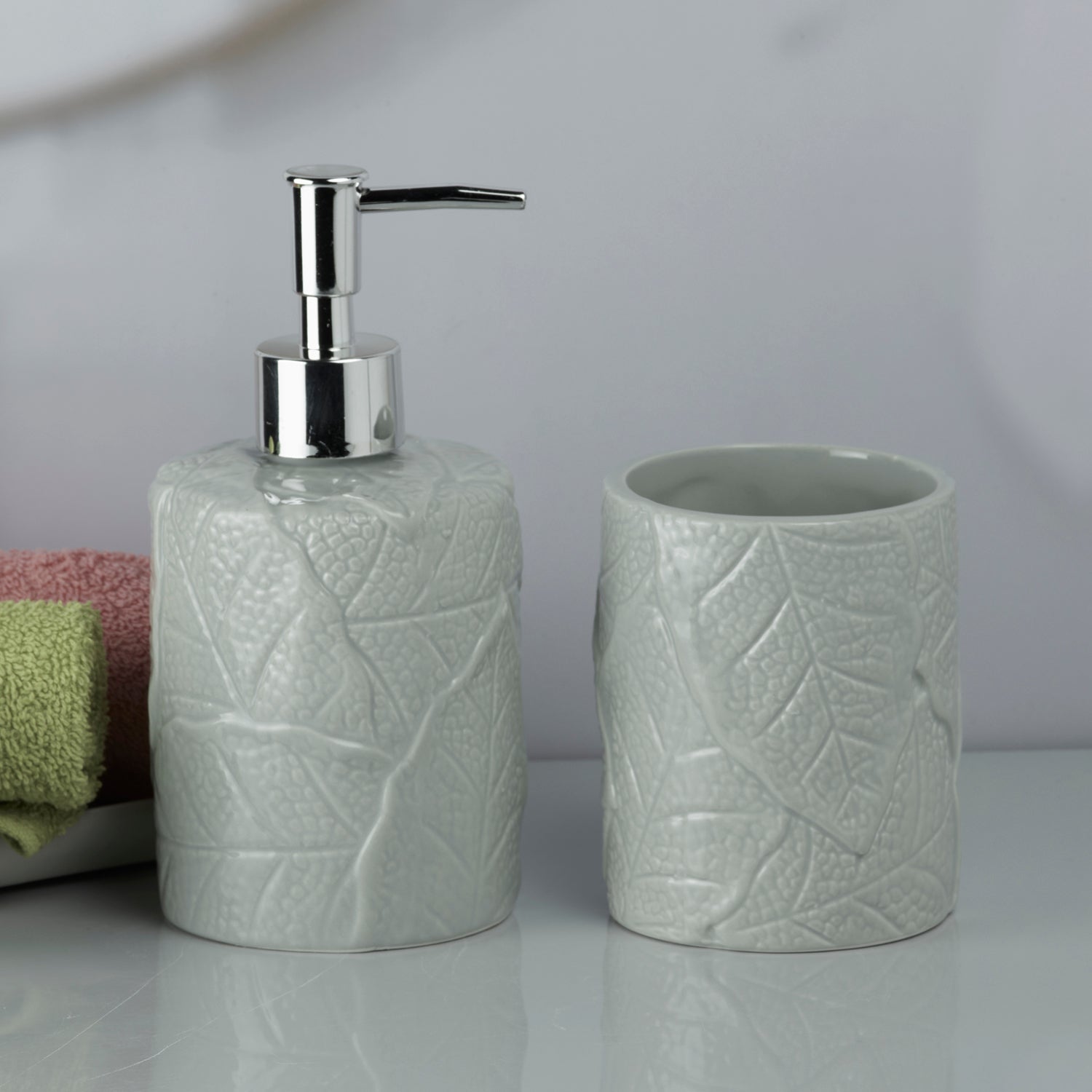 Ceramic Bathroom Accessories Set of 2 Bath Set with Soap Dispenser (9716)