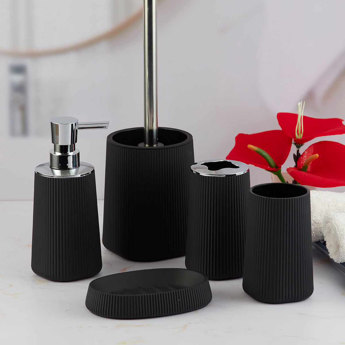 Acrylic Bathroom Accessories Set of 5 Bath Set with Soap Dispenser (10034)