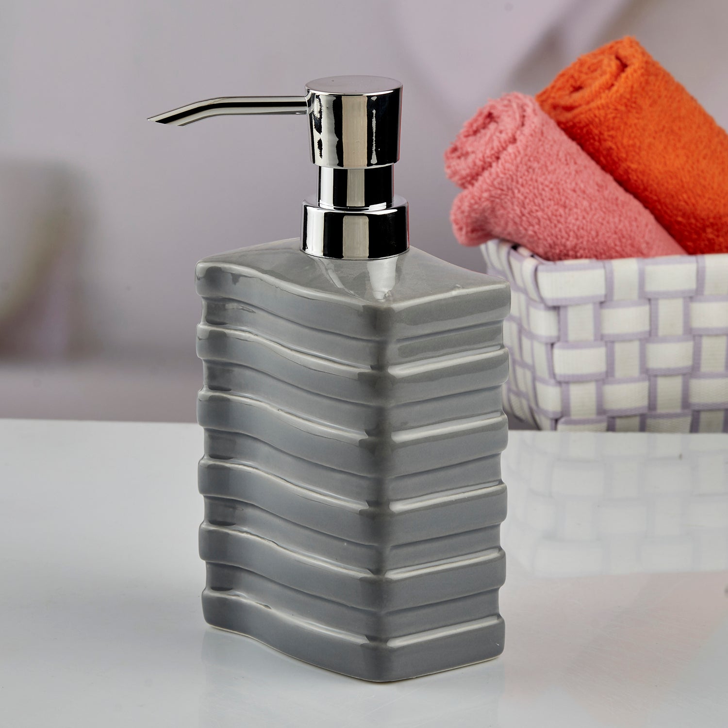 Ceramic Soap Dispenser liquid handwash pump for Bathroom, Set of 1, Black (10612)