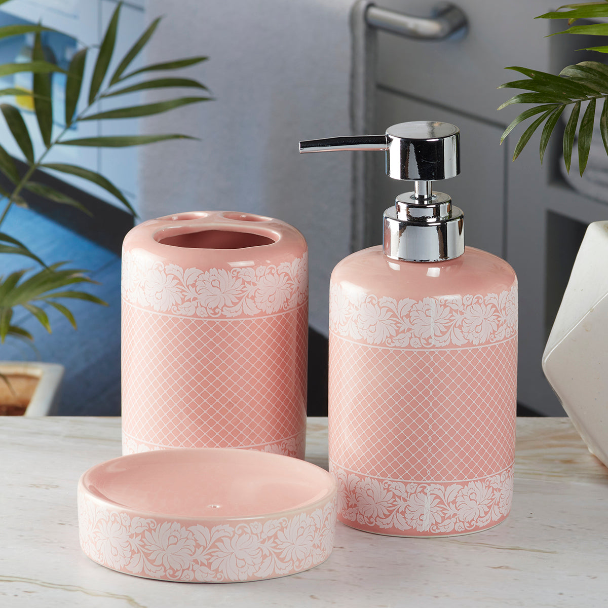 Ceramic Bathroom Accessories Set of 3 Bath Set with Soap Dispenser (5763)