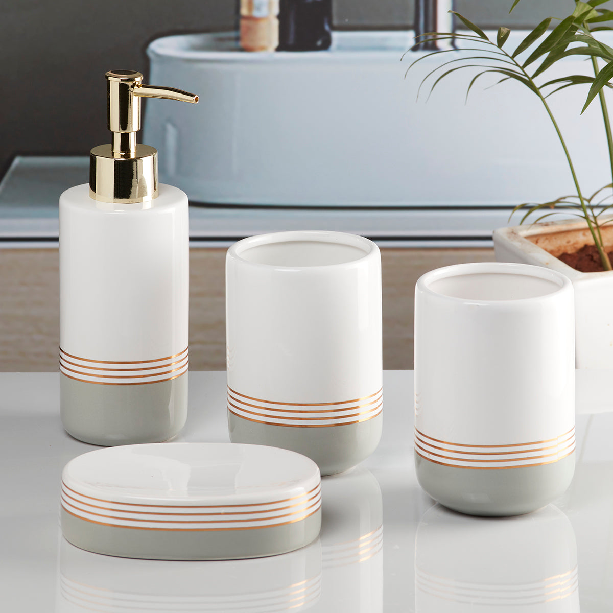 Ceramic Bathroom Set of 4 with Soap Dispenser (7654)