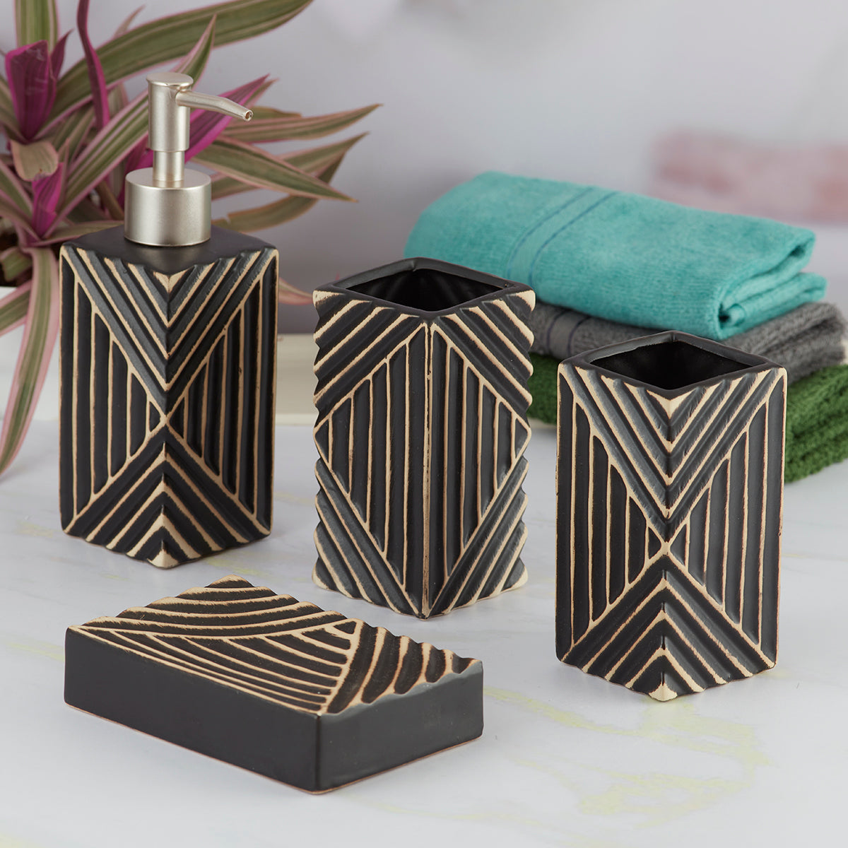 Ceramic Bathroom Set of 4 with Soap Dispenser (7698)