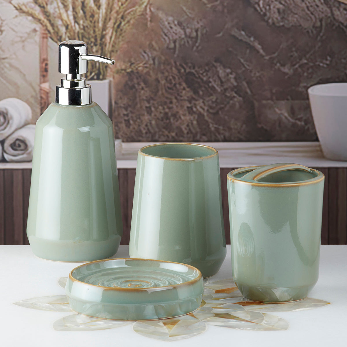 Ceramic Bathroom Accessories Set of 4 Bath Set with Soap Dispenser (7714)