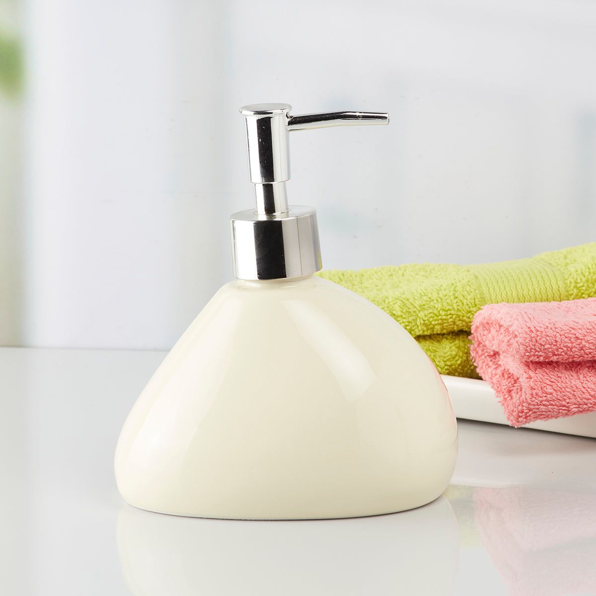 Kookee Ceramic Soap Dispenser for Bathroom handwash, refillable pump bottle for Kitchen hand wash basin, Set of 1, Cream (7968)