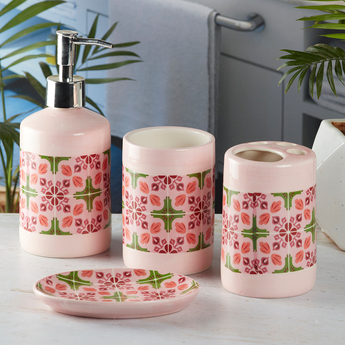 Ceramic Bathroom Set of 4 with Soap Dispenser (8117)