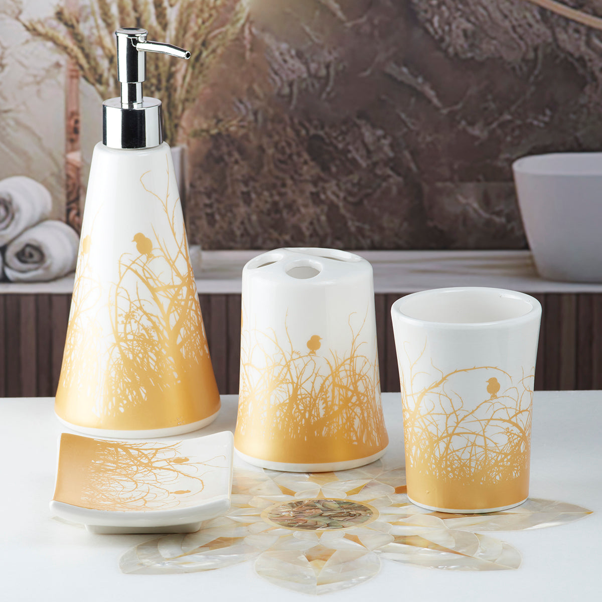 Ceramic Bathroom Accessories Set of 4 Bath Set with Soap Dispenser (8172)