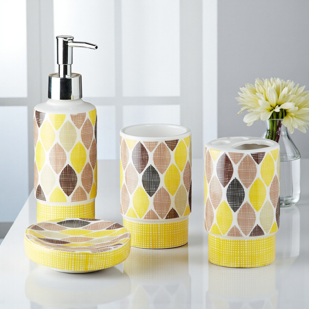 Ceramic Bathroom Set of 4 with Soap Dispenser (8220)