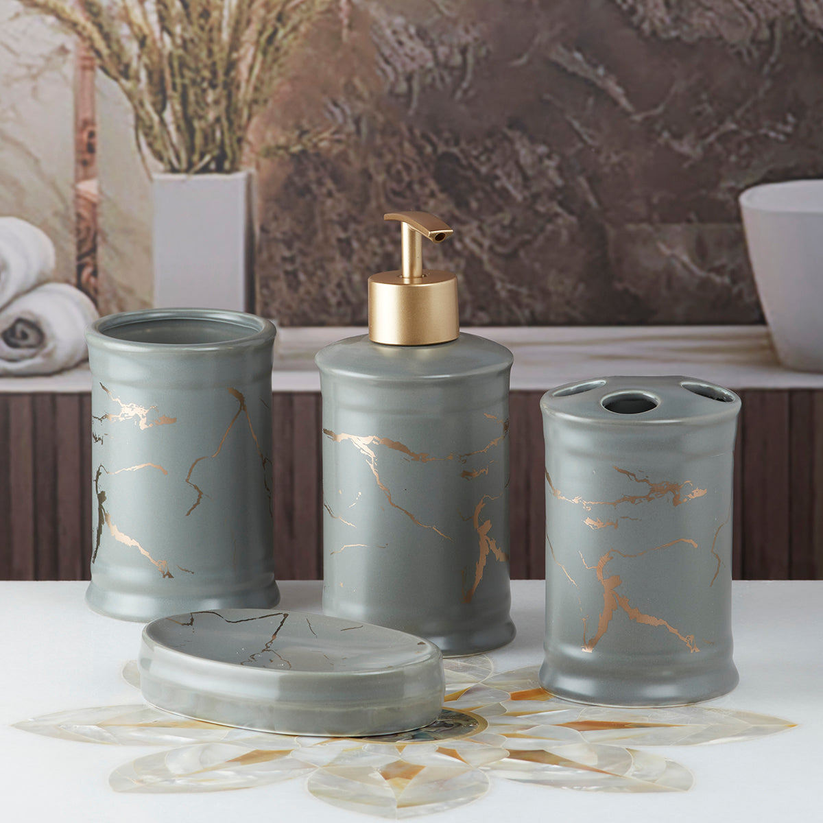 Ceramic Bathroom Accessories Set of 4 Bath Set with Soap Dispenser (8227)