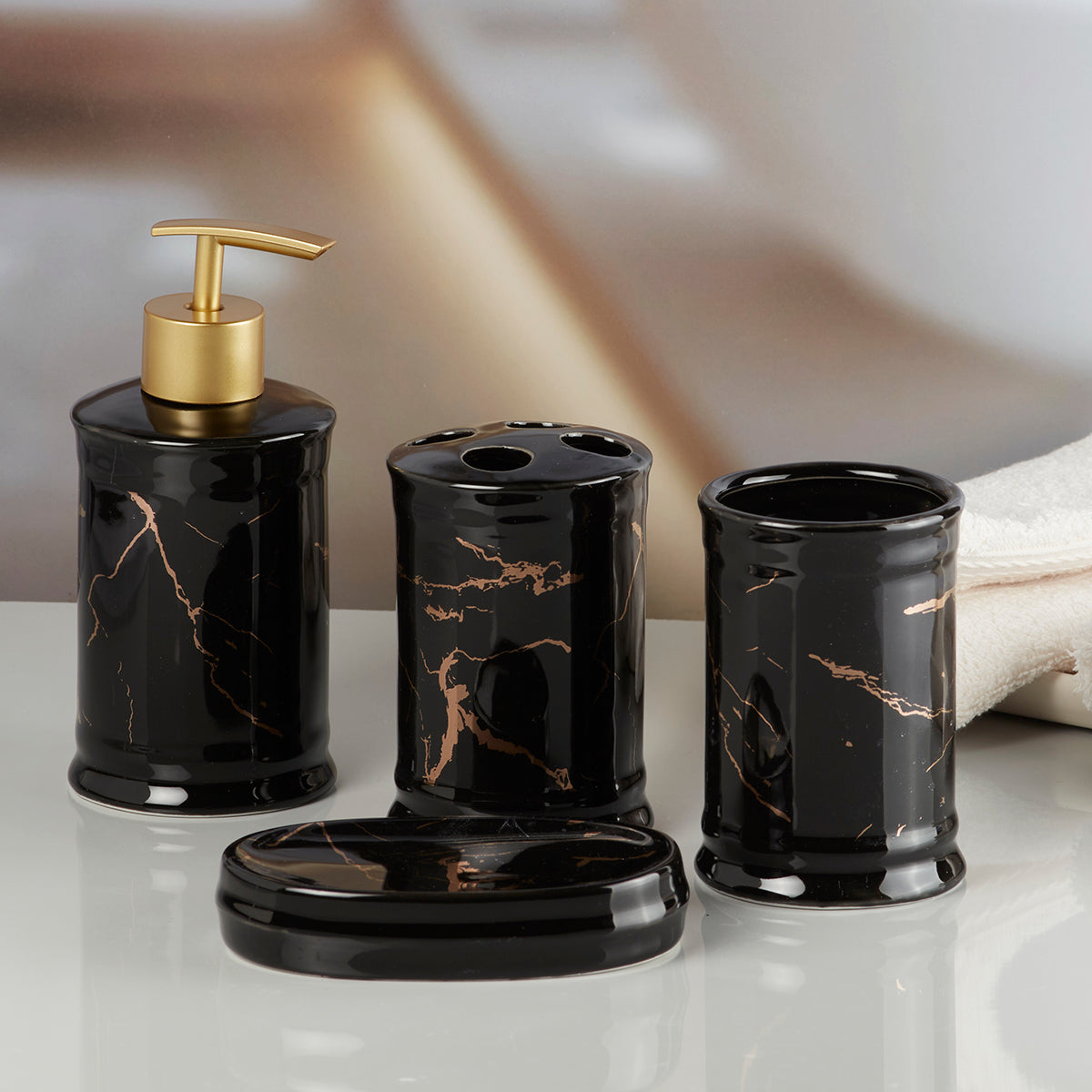 Ceramic Bathroom Accessories Set of 4 Bath Set with Soap Dispenser (8228)