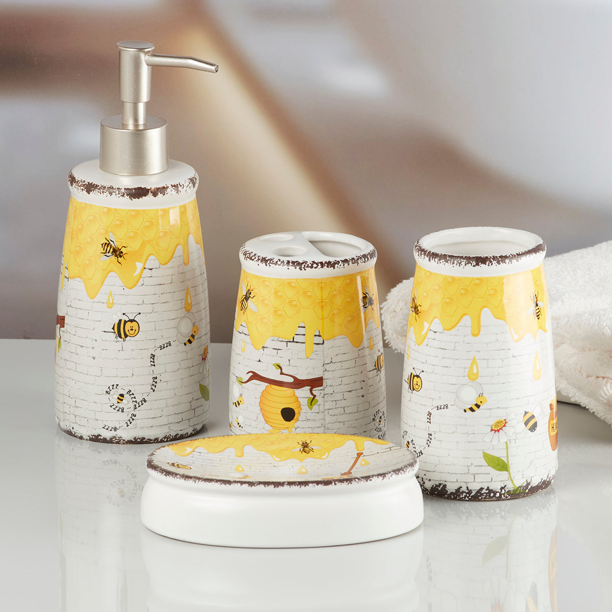 Ceramic Bathroom Set of 4 with Soap Dispenser (8292)