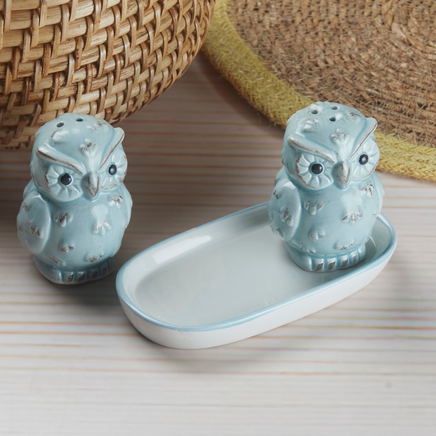 Ceramic Salt and Pepper Set with tray, Owl Design, Blue
