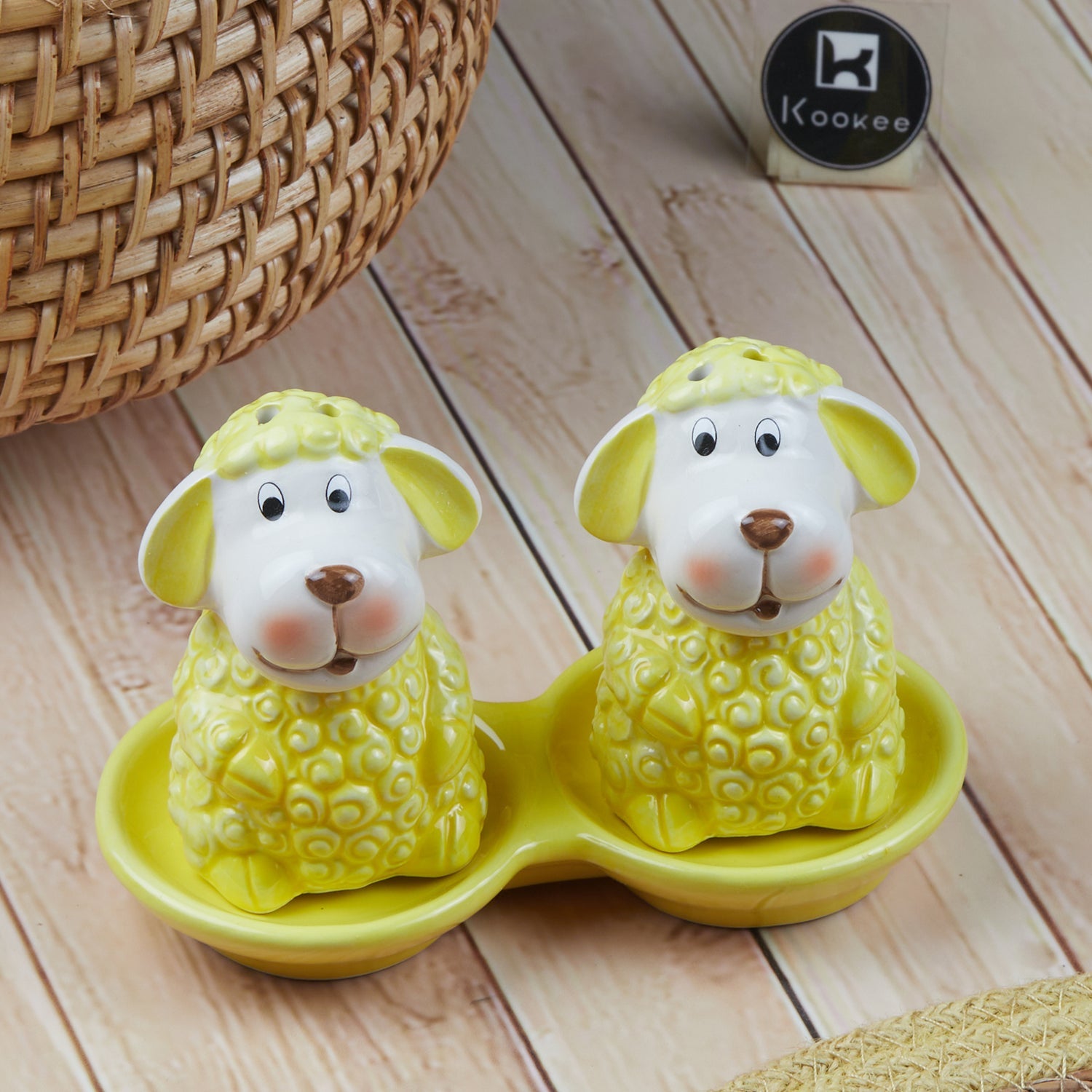 Ceramic Salt and Pepper Set with tray, Sheep Design, Pink (8561)