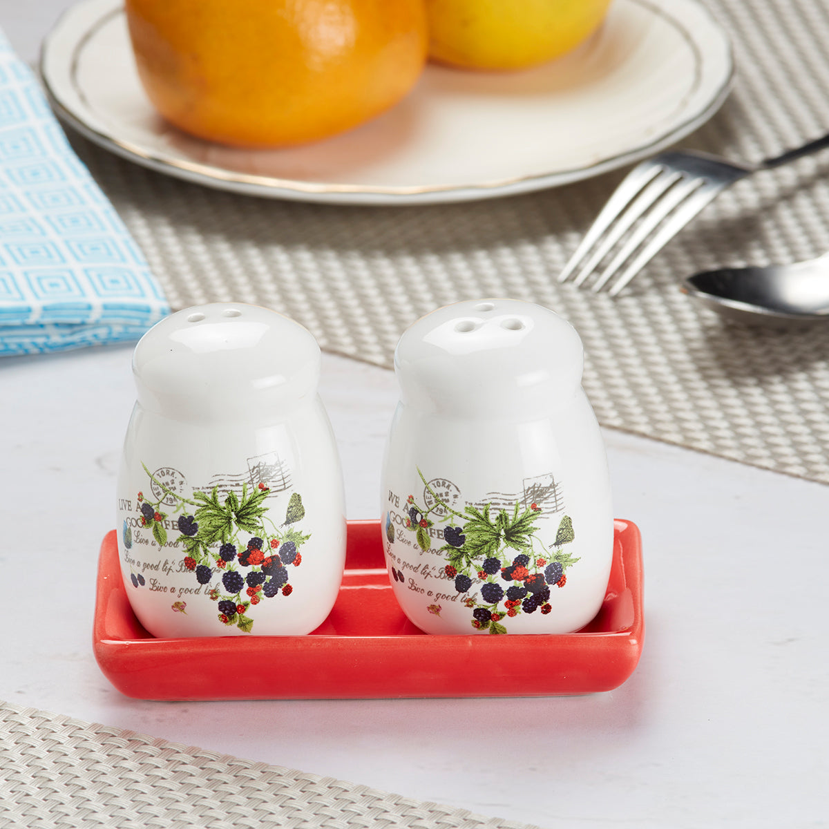Ceramic Salt and Pepper Set with tray, Printed Design, White (8590)