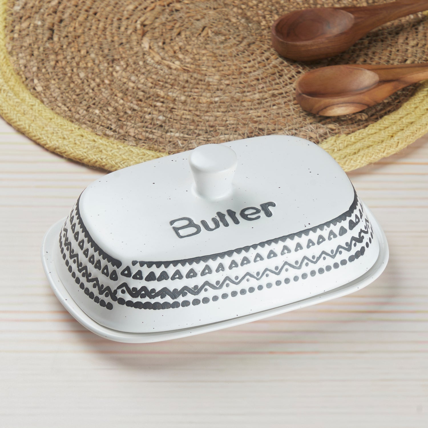 Kookee Ceramic Butter Dish Tray with Lid with 250g capacity for Kitchen, Dining Table and Restaurants (8618)