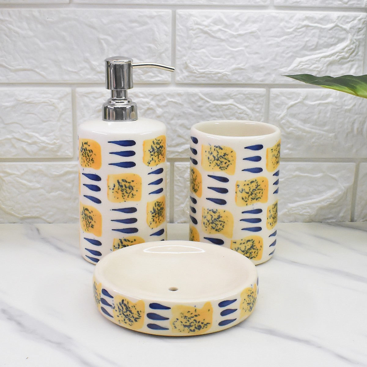 Ceramic Bathroom Set of 3 with Soap Dispenser (8993)