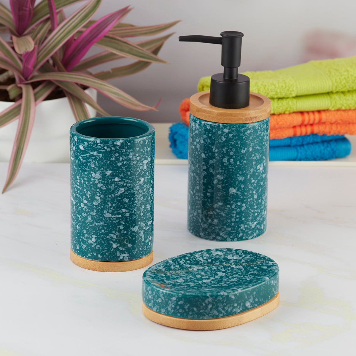 Ceramic Bathroom Accessories Set of 3 Bath Set with Soap Dispenser (9615)