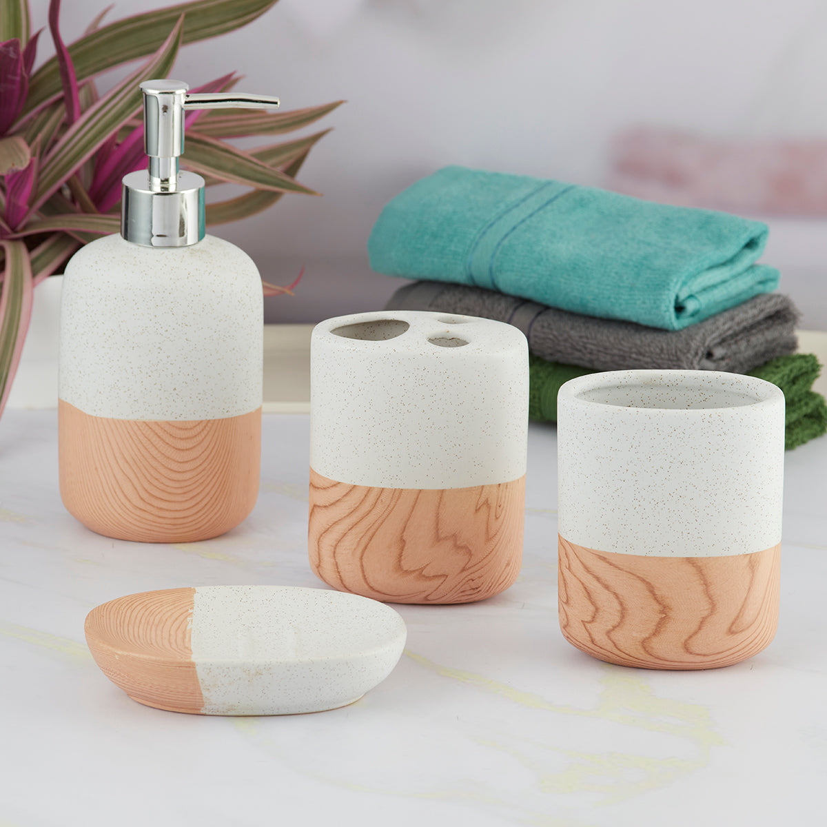 Ceramic Bathroom Set of 4 with Soap Dispenser (9622)