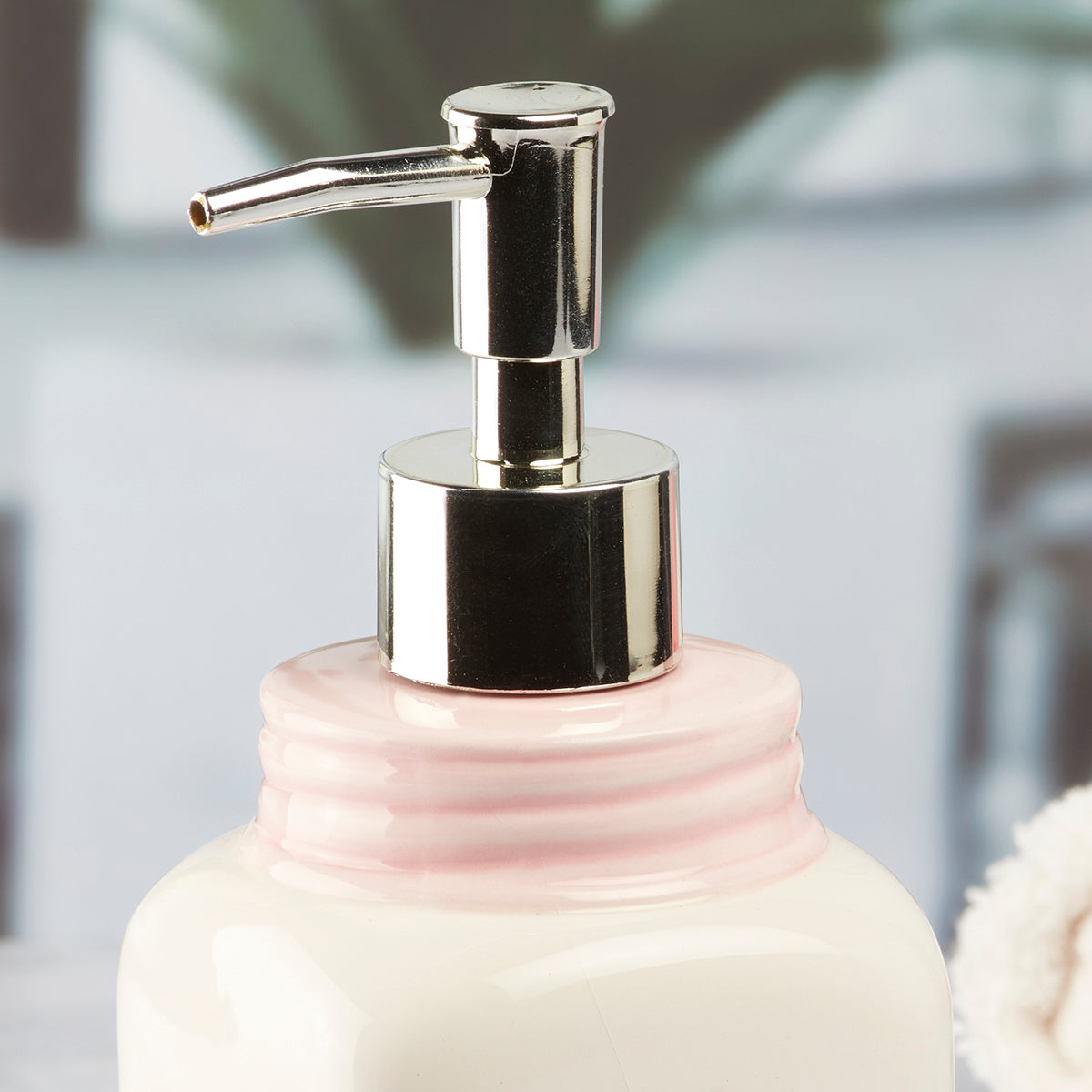 Ceramic Soap Dispenser handwash Pump for Bathroom, Set of 1, White/Pink (9652)