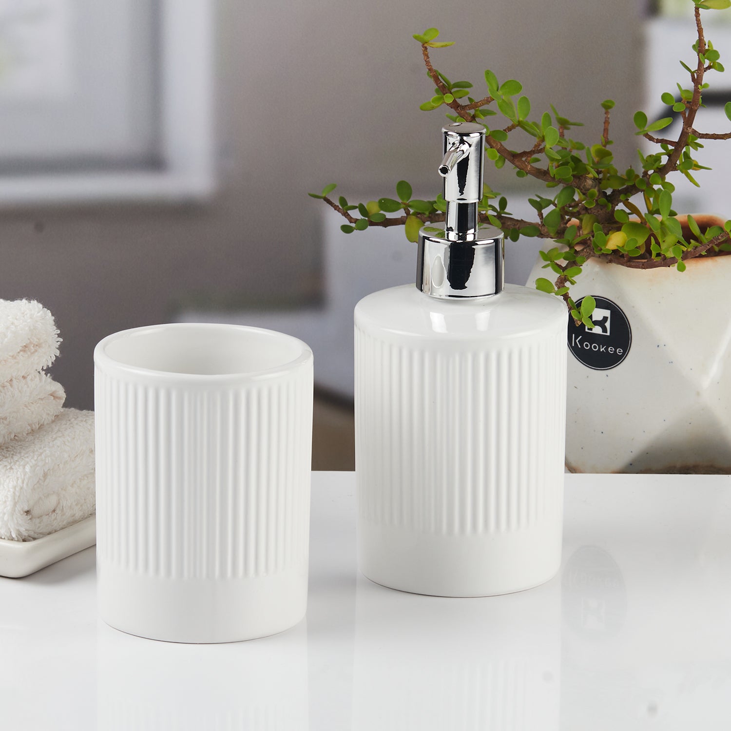 Ceramic Bathroom Accessories Set of 2 with Soap Dispenser (9716)