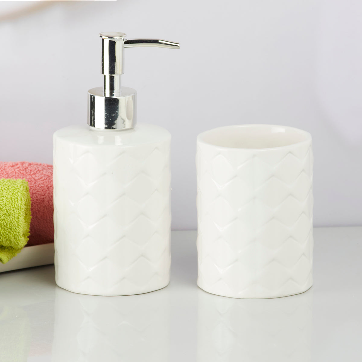Ceramic Bathroom Accessories Set of 2 Bath Set with Soap Dispenser (9613)