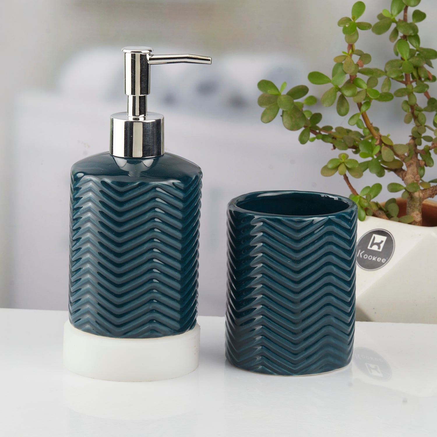 Ceramic Bathroom Accessories Set of 2 Bath Set with Soap Dispenser (9613)