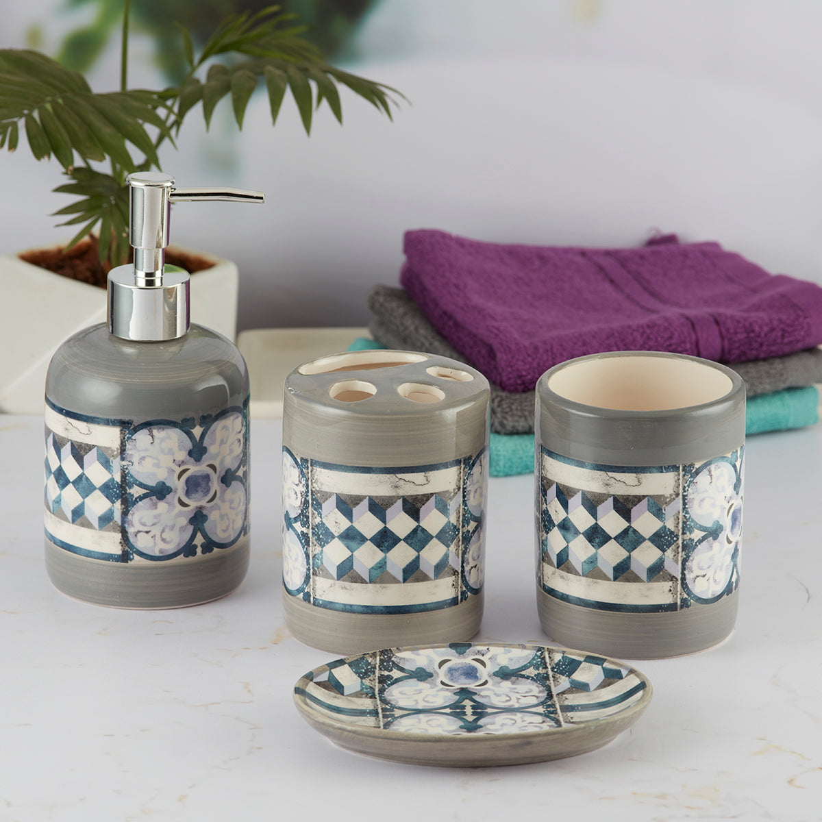 Ceramic Bathroom Set of 4 with Soap Dispenser (9734)