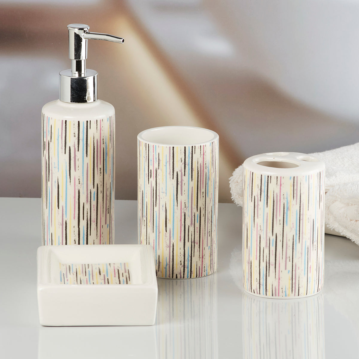 Ceramic Bathroom Accessories Set of 4 Bath Set with Soap Dispenser (10086)