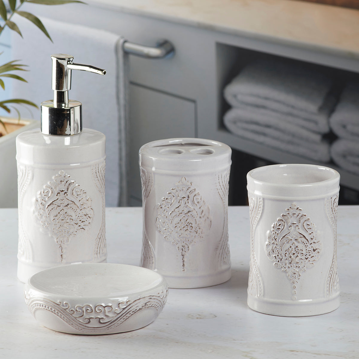 Ceramic Bathroom Set of 4 with Soap Dispenser (9872)