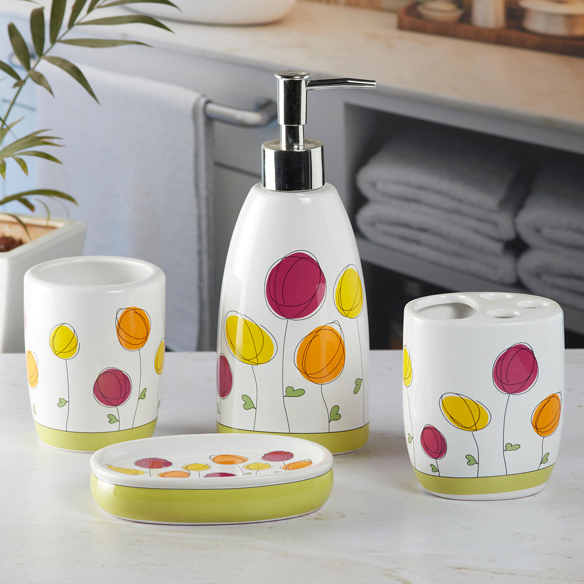 Ceramic Bathroom Set of 4 with Soap Dispenser (9880)