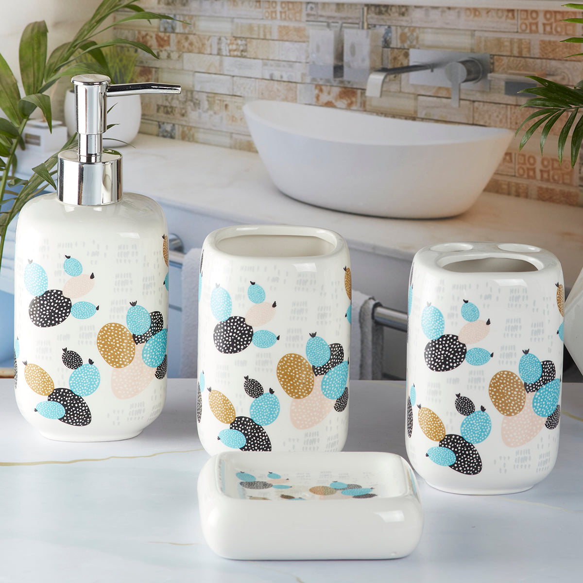 Ceramic Bathroom Set of 4 with Soap Dispenser (10453)