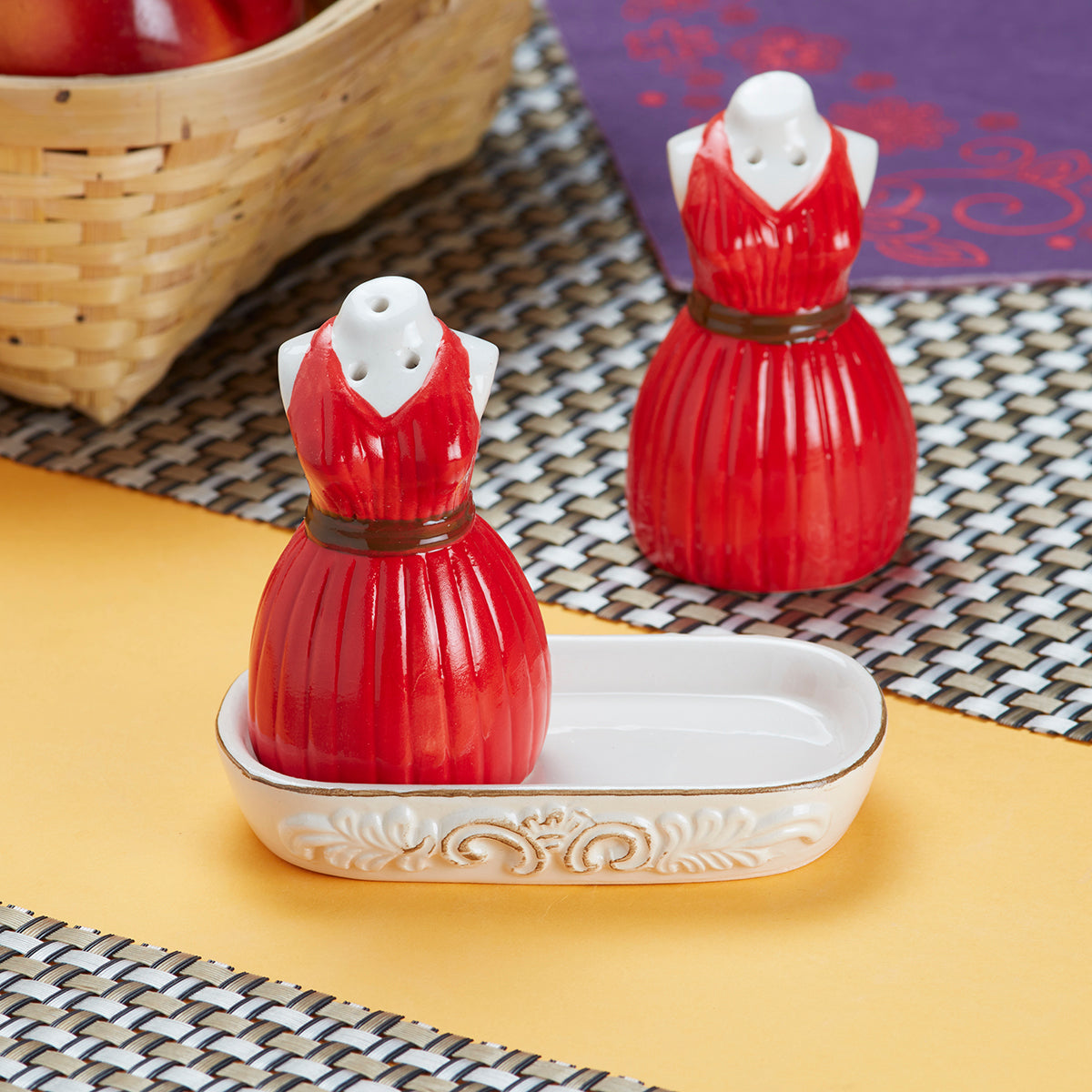 Ceramic Salt Pepper Container Set with tray (9973)