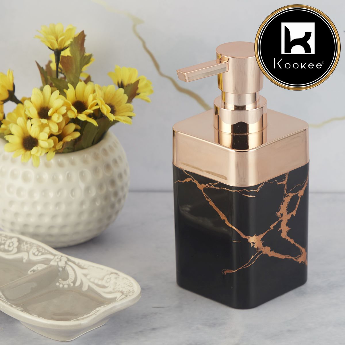 Kookee Acrylic Soap Dispensers, Black, ART09996