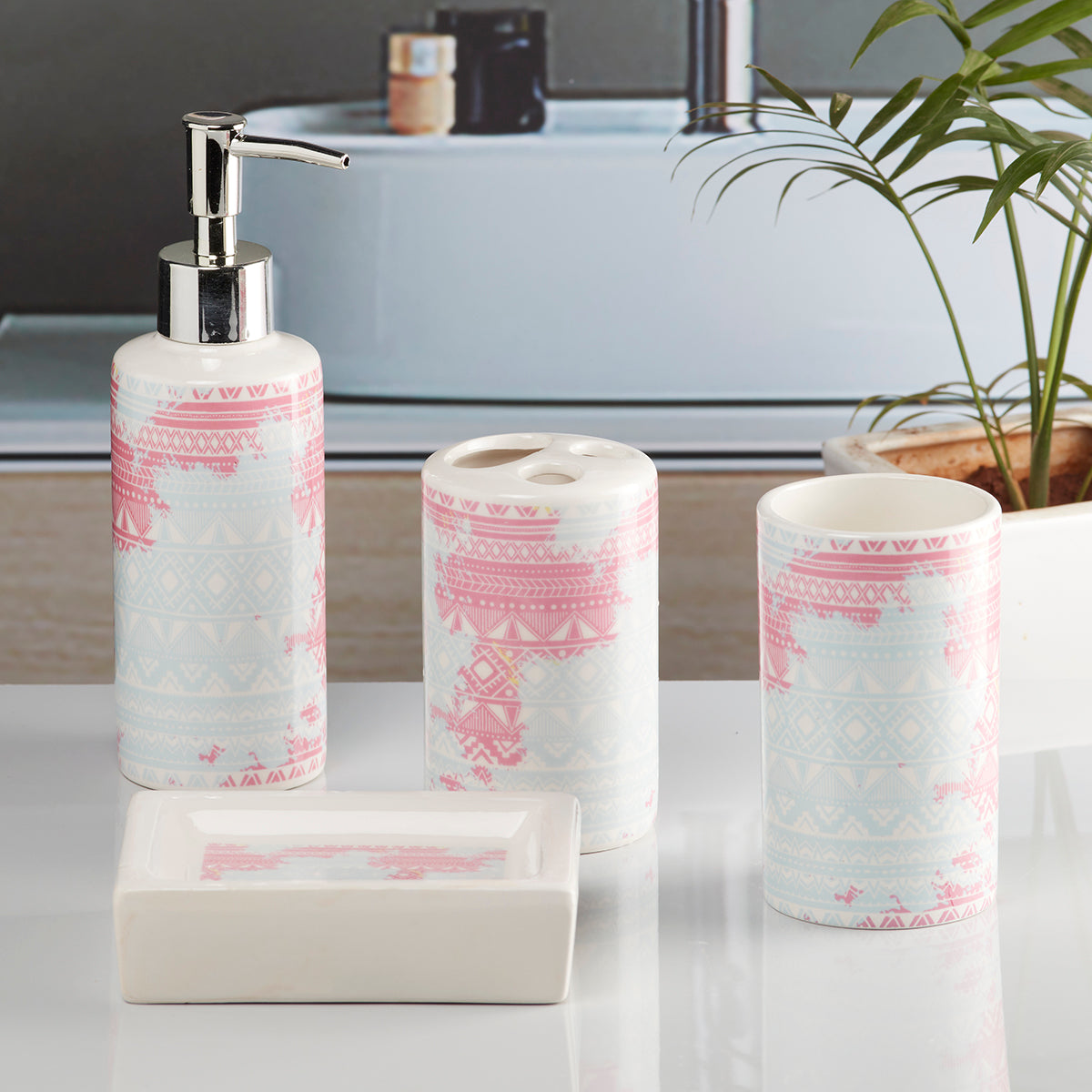 Ceramic Bathroom Accessories Set of 4 Bath Set with Soap Dispenser (10086)