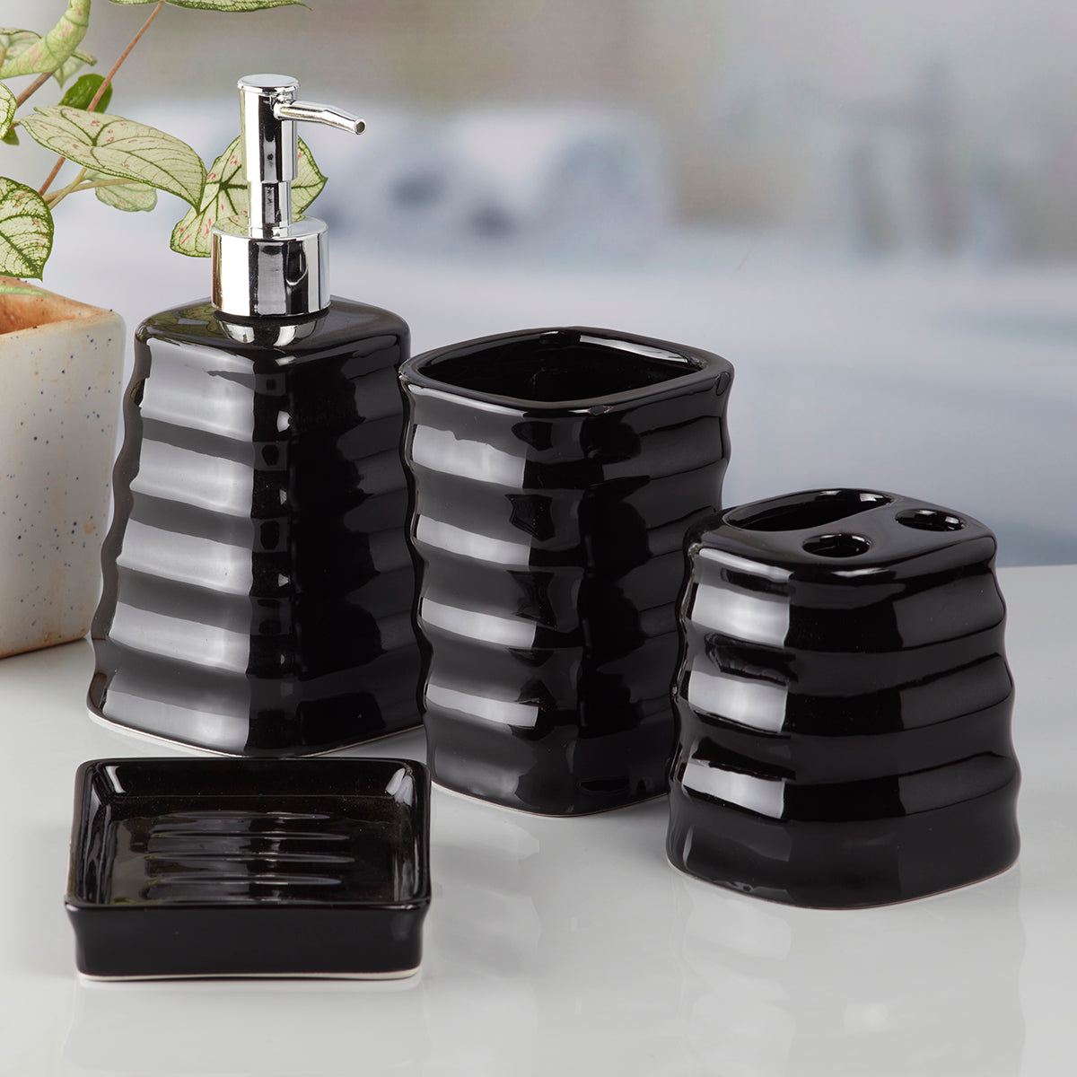 Ceramic Bathroom Accessories Set of 4 Bath Set with Soap Dispenser (10109)