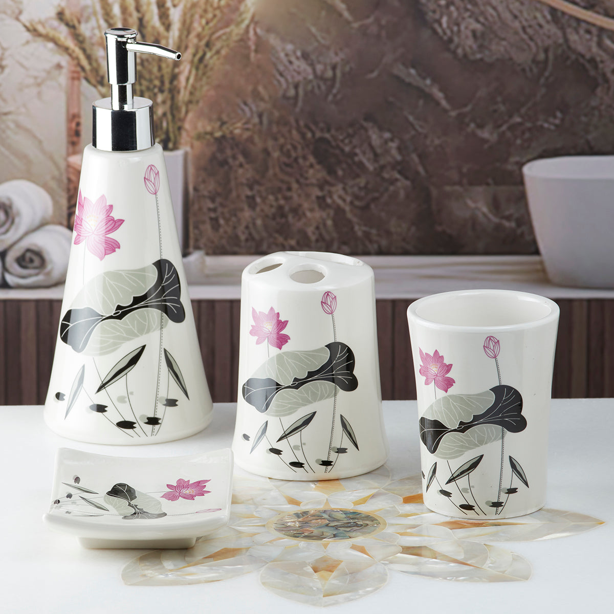 Ceramic Bathroom Accessories Set of 4 Bath Set with Soap Dispenser (8171)