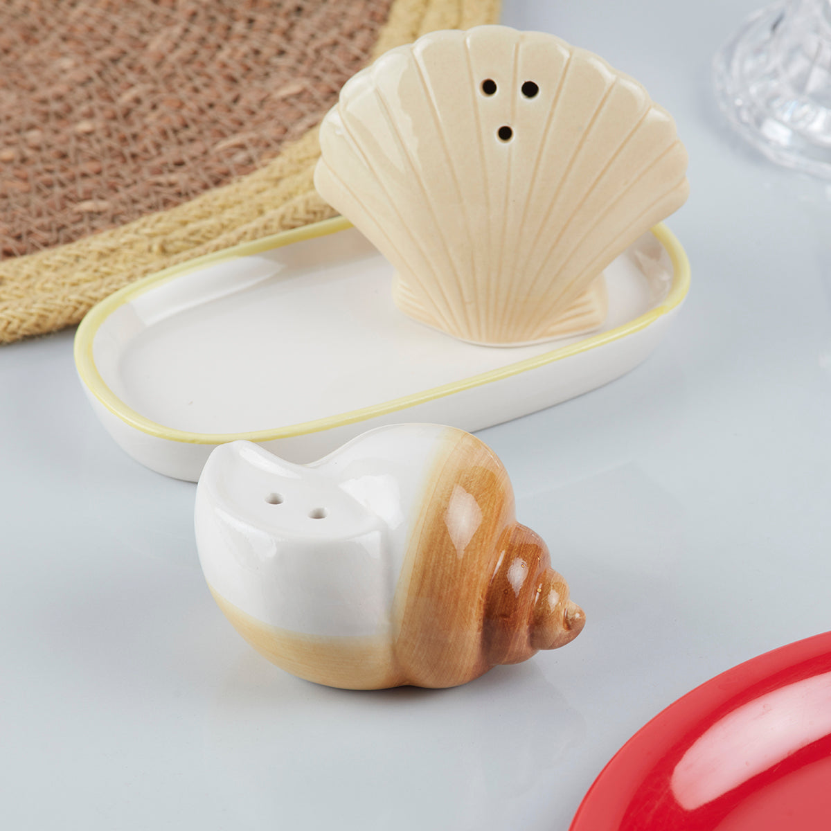 Ceramic Salt and Pepper Set with tray, Fish Design (10281)
