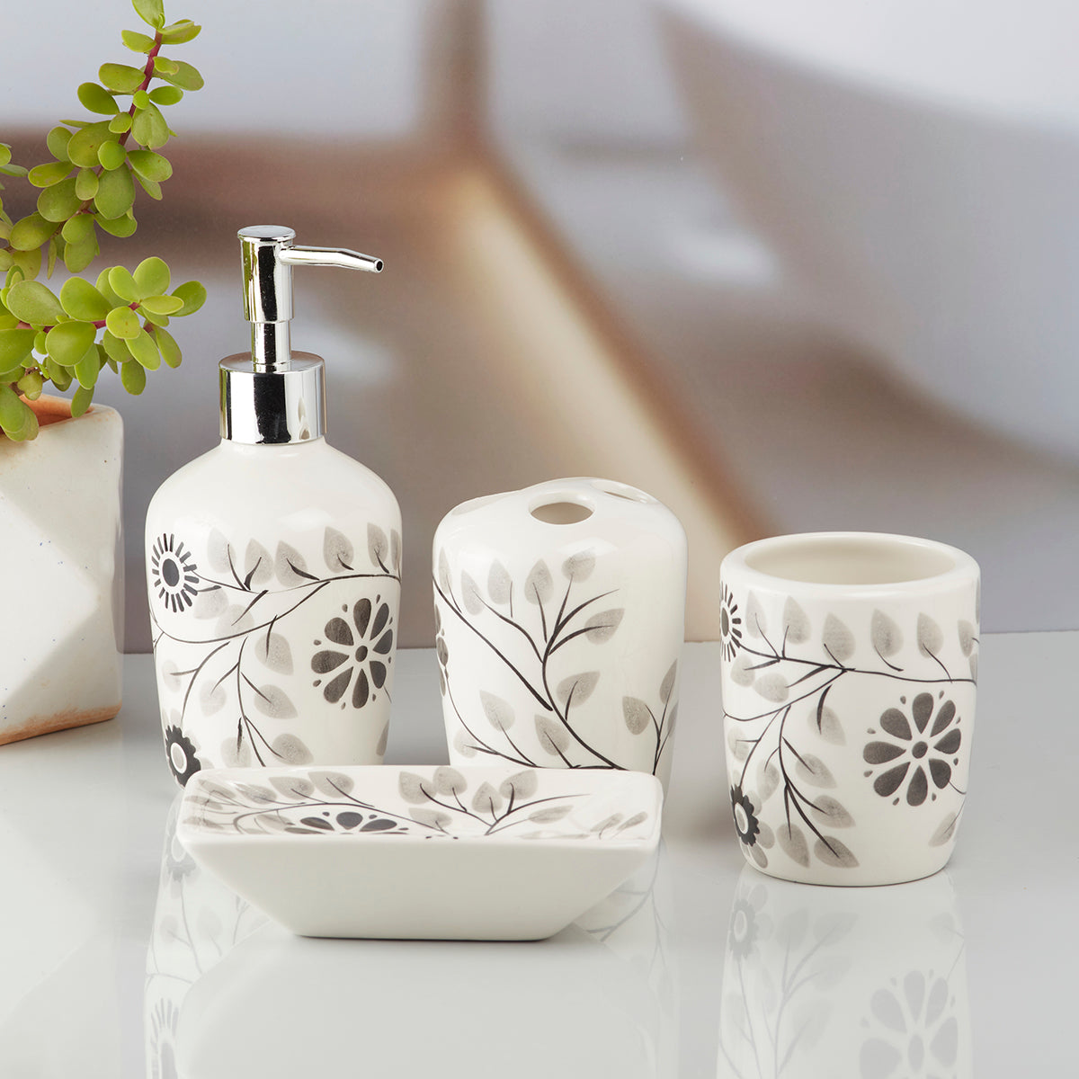 Ceramic Bathroom Set of 4 with Soap Dispenser (10164)