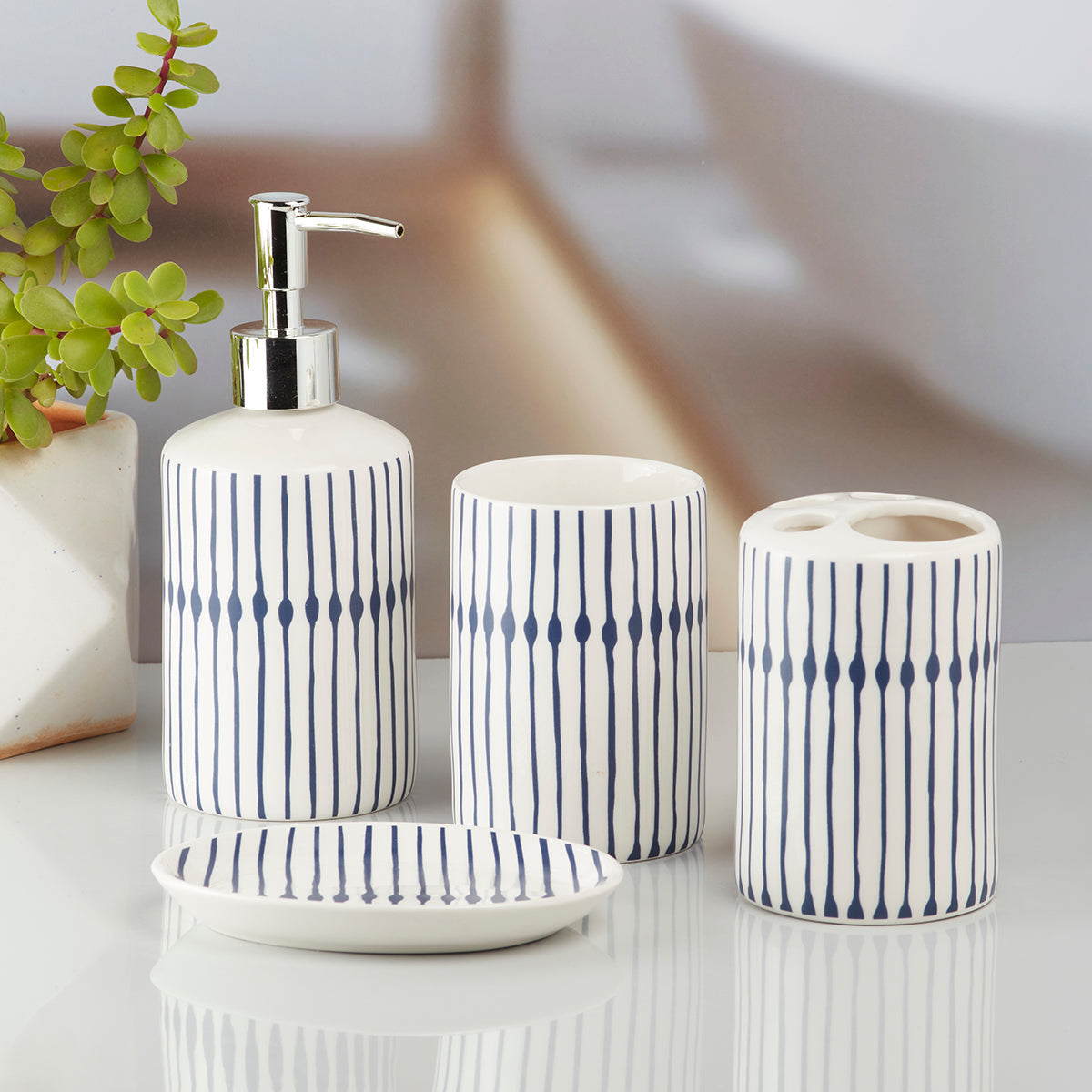 Ceramic Bathroom Set of 4 with Soap Dispenser (10178)