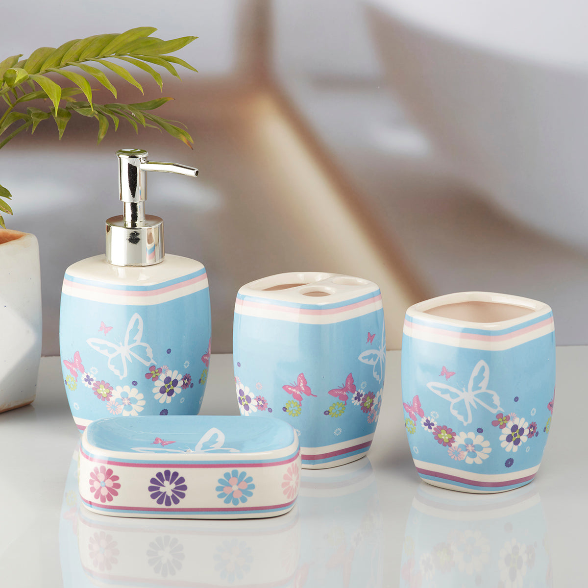 Ceramic Bathroom Accessories Set of 4 Bath Set with Soap Dispenser (10218)