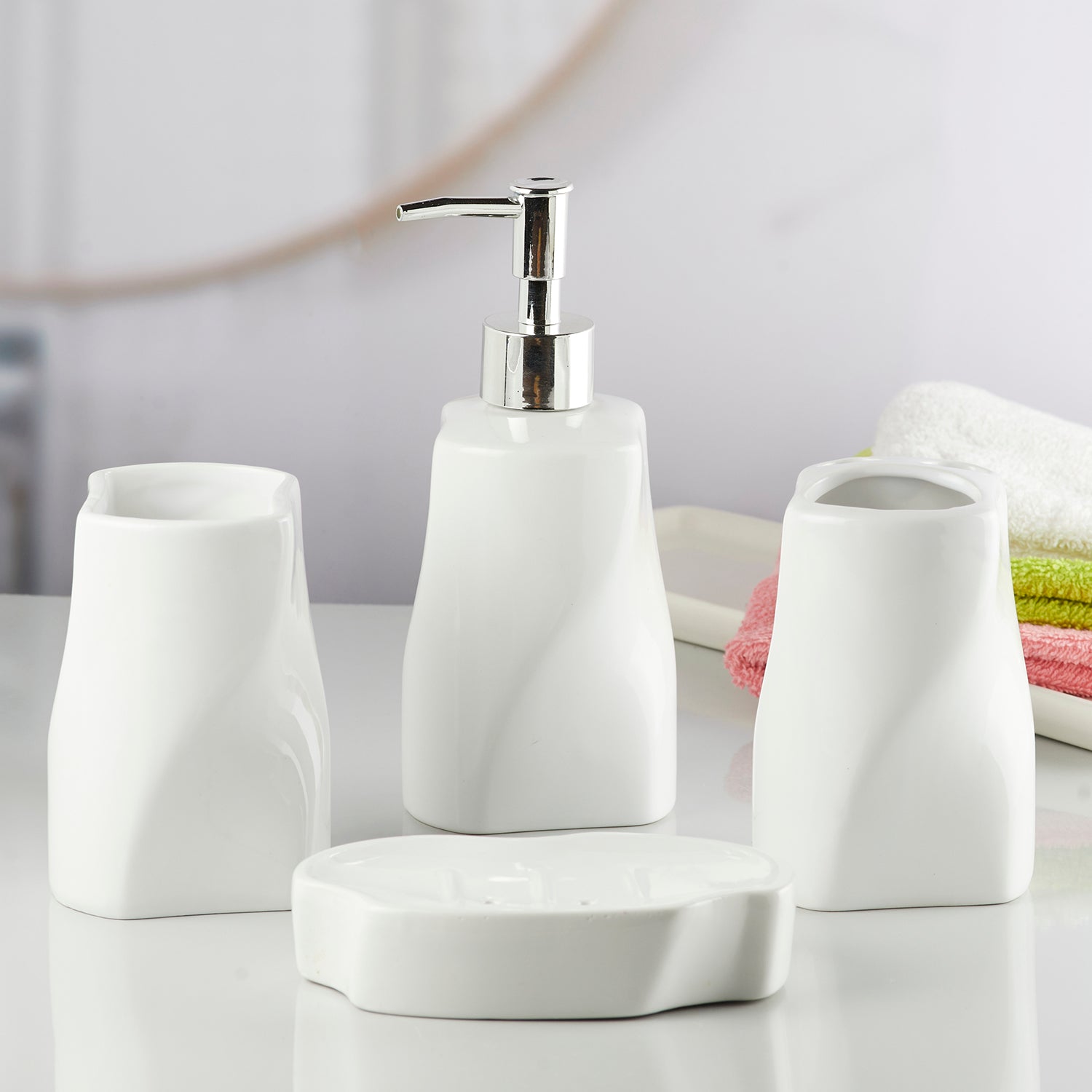 Ceramic Bathroom Set of 4 with Soap Dispenser (10236)