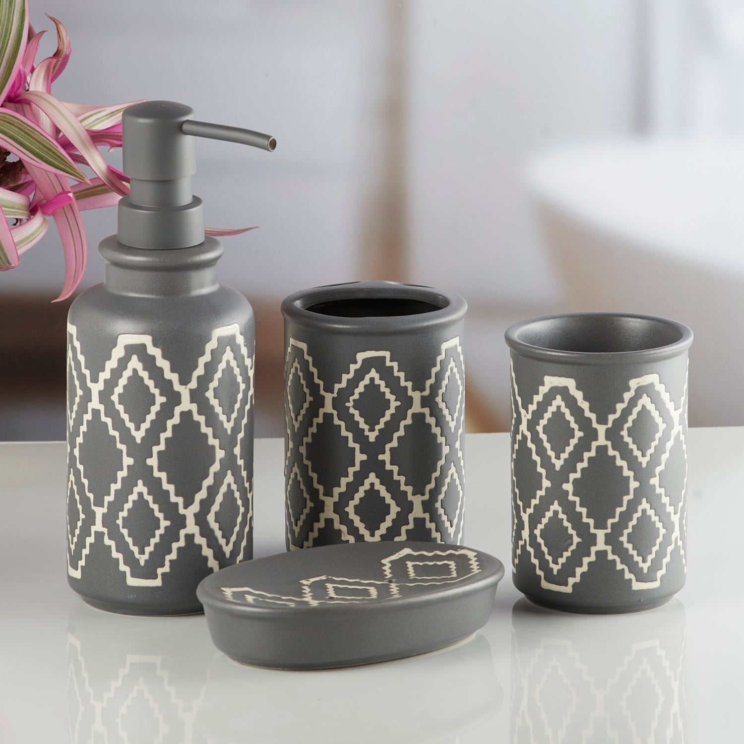 Ceramic Bathroom Set of 4 with Soap Dispenser (10245)