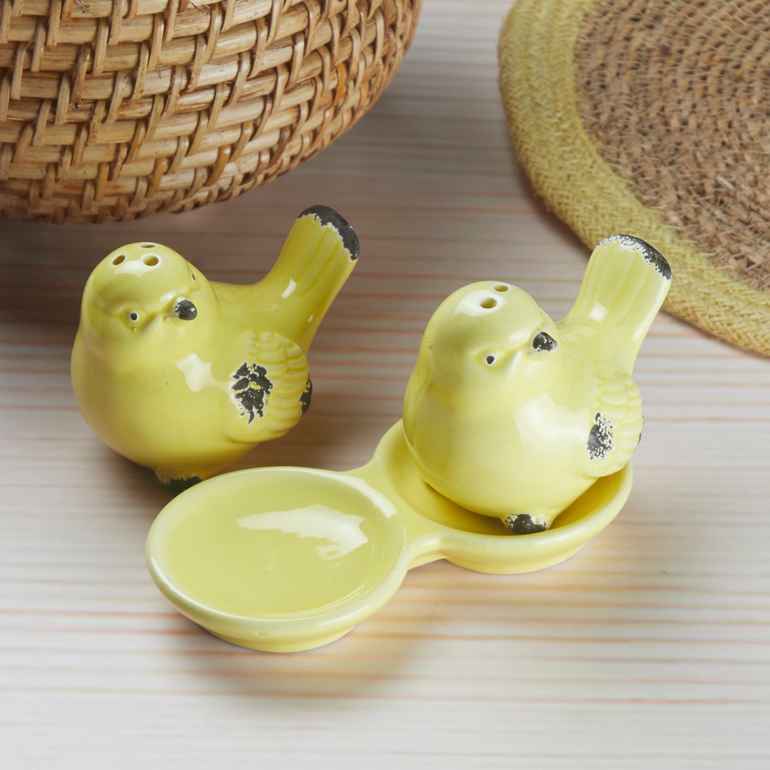 Ceramic Salt and Pepper Set with tray, Sparrow, Pink (10275)