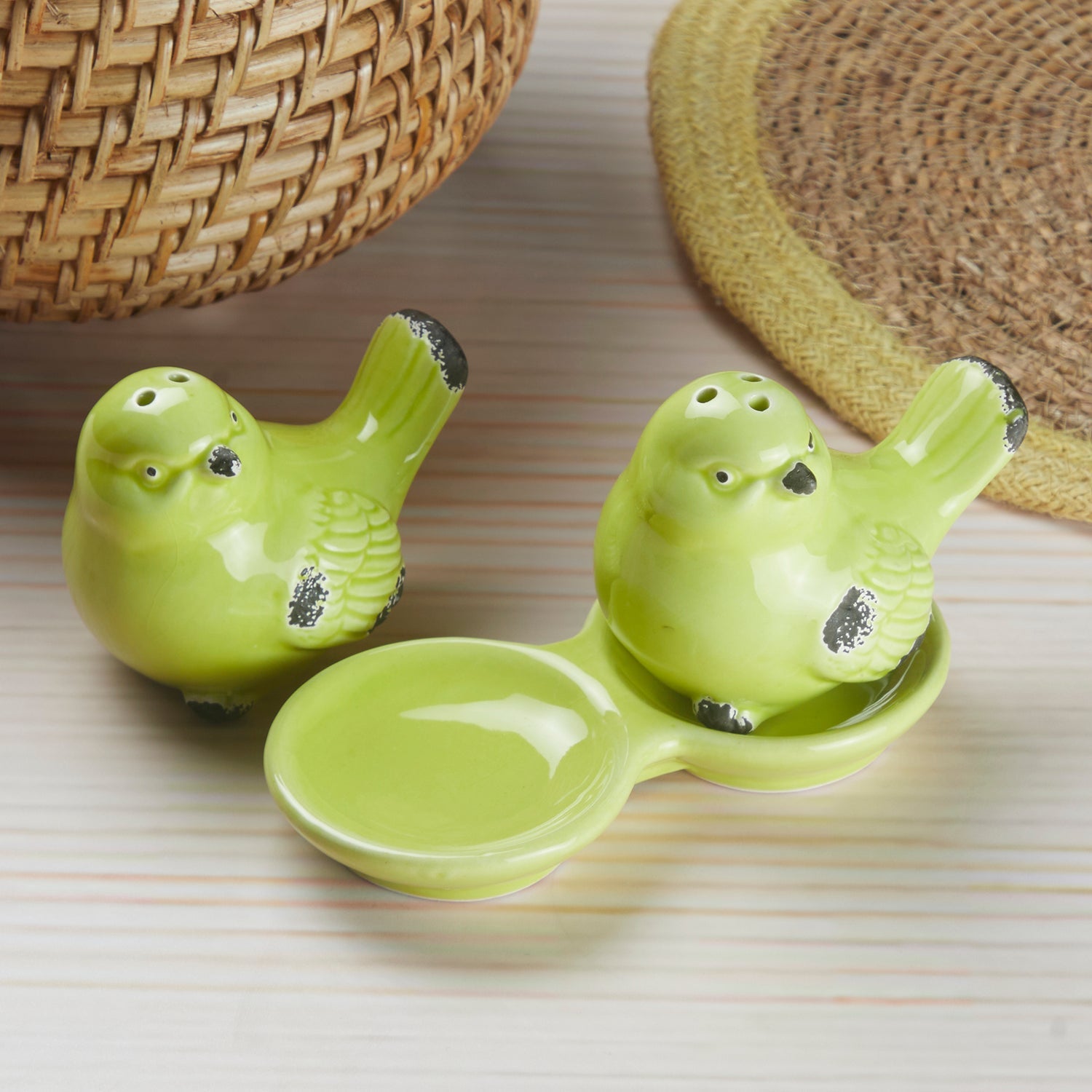 Ceramic Salt and Pepper Set with tray, Sparrow, White (10279)