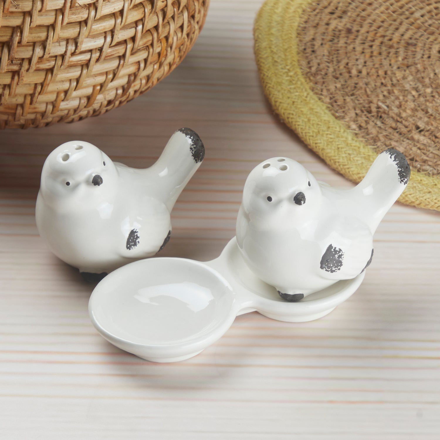 Ceramic Salt and Pepper Set with tray, Sparrow, Pink (10275)