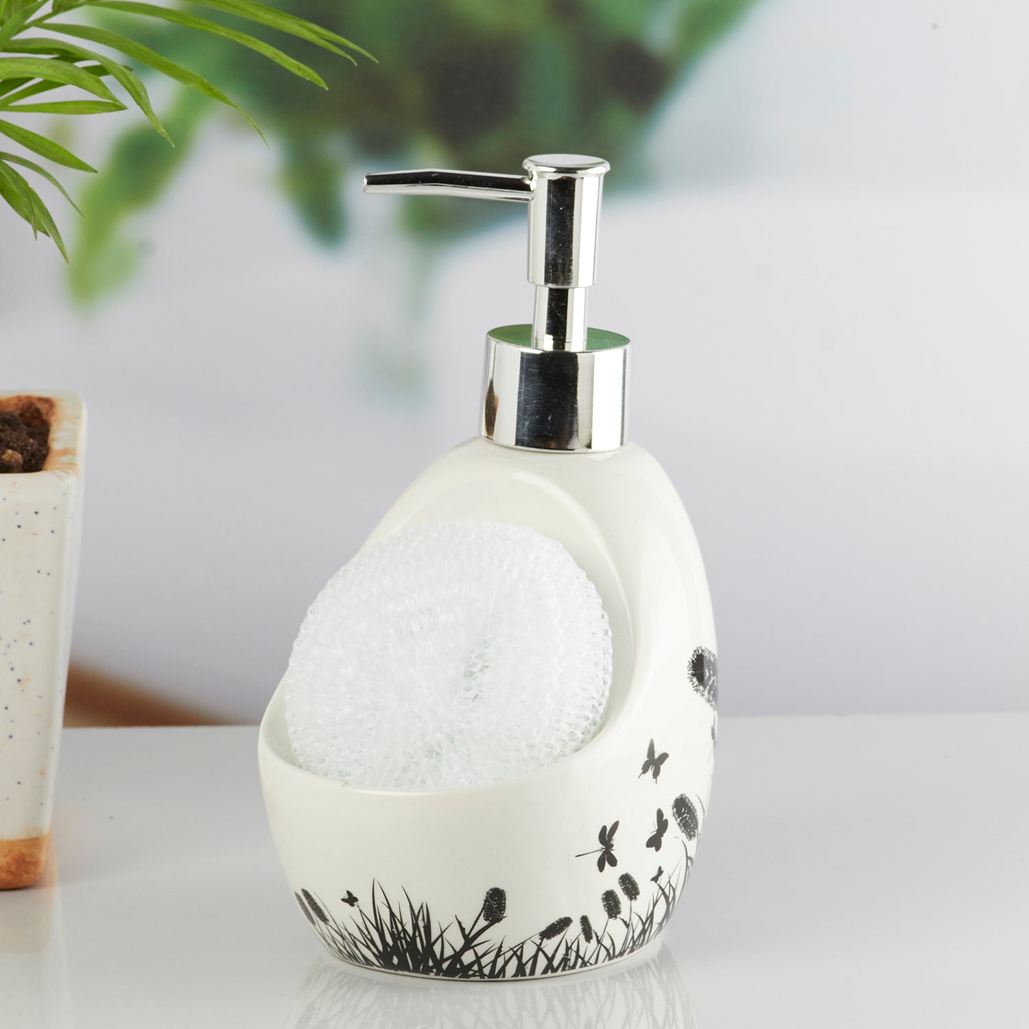 Ceramic Soap Dispenser handwash Pump for Bathroom, Set of 1, White/Black (10302)