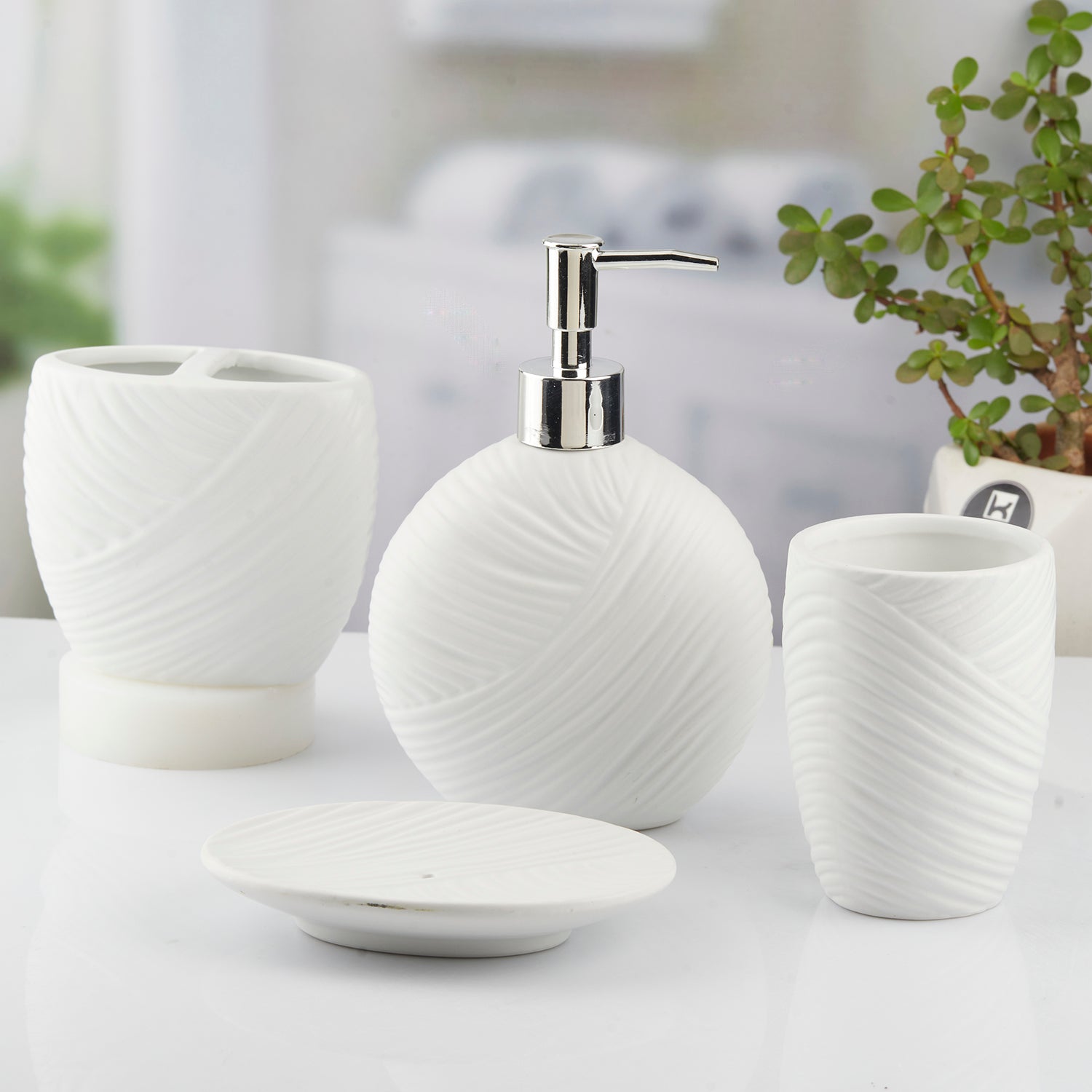 Ceramic Bathroom Set of 4 with Soap Dispenser (10431)