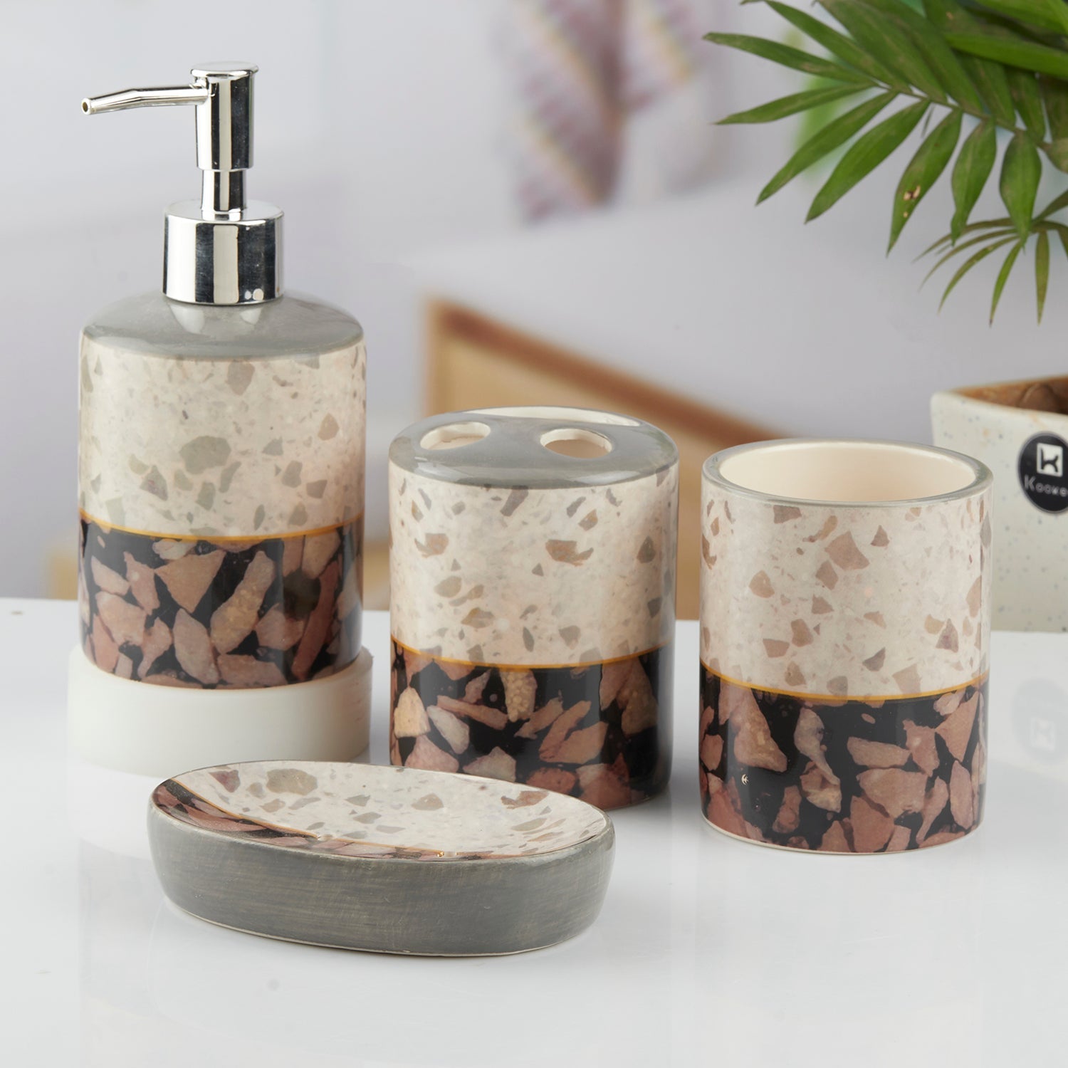 Ceramic Bathroom Set of 4 with Soap Dispenser (10472)
