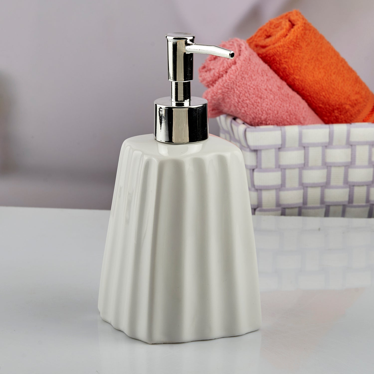 Ceramic Soap Dispenser liquid handwash pump for Bathroom, Set of 1, White (10594)