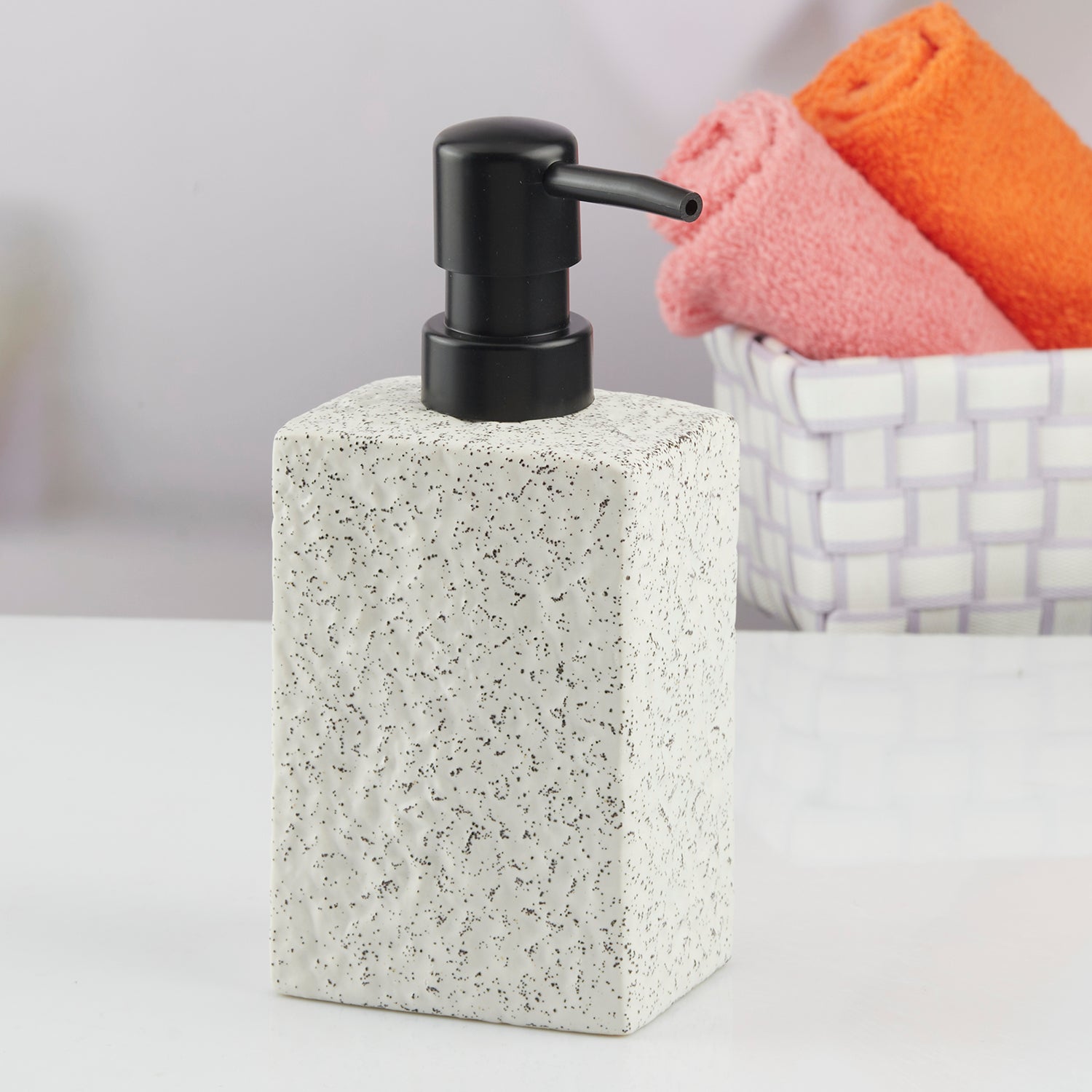 Kookee Ceramic Soap Dispenser for Bathroom handwash, refillable pump bottle for Kitchen hand wash basin, Set of 1, White (10621)