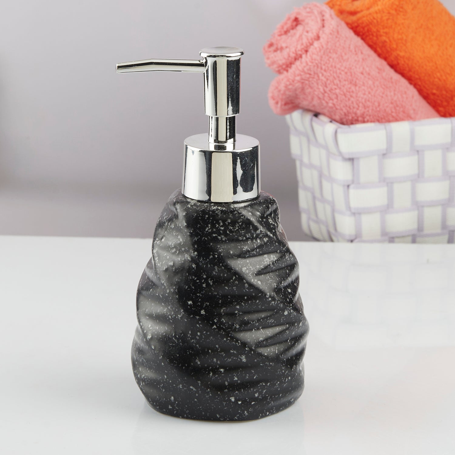 Ceramic Soap Dispenser liquid handwash pump for Bathroom, Set of 1, Black (10737)
